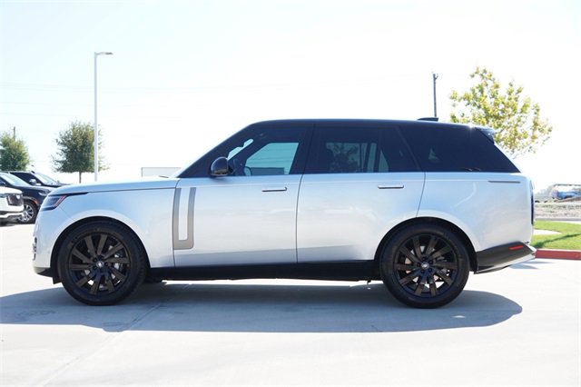 Used 2023 Land Rover Range Rover SE image 6