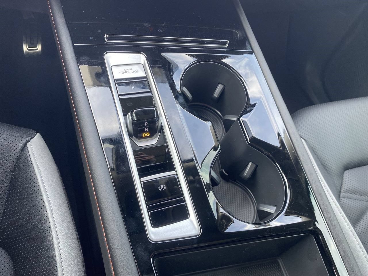 New 2026 Volkswagen Atlas Peak Edition AWD/4WD image 26