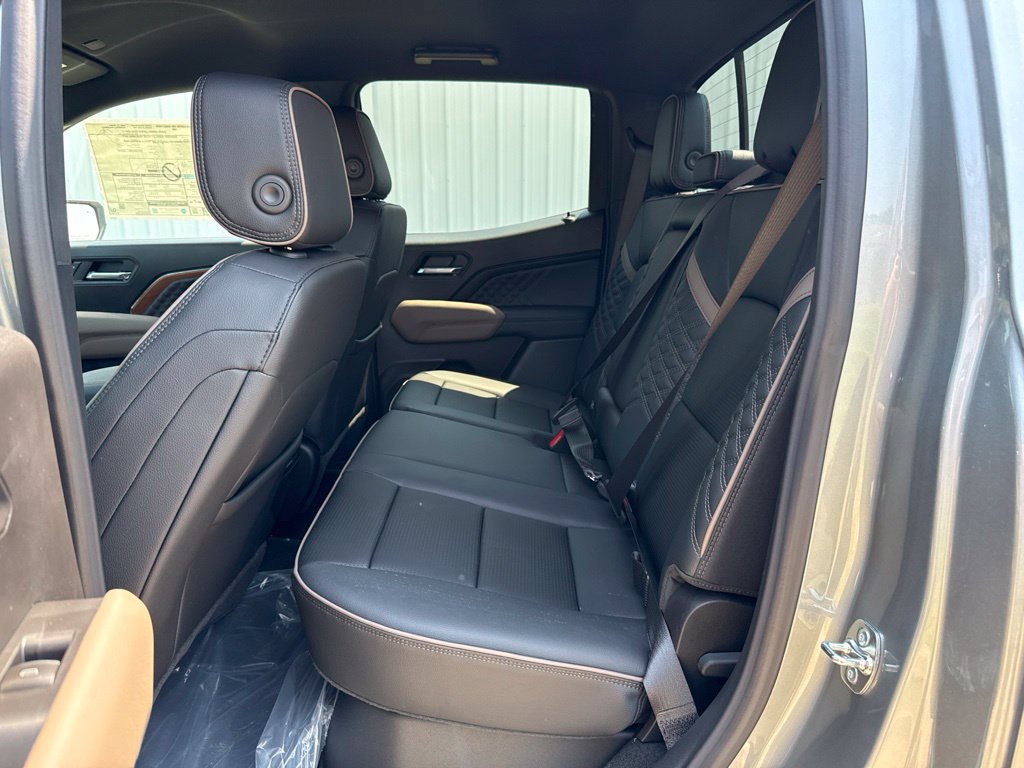 New 2026 GMC Canyon Denali AWD/4WD image 15