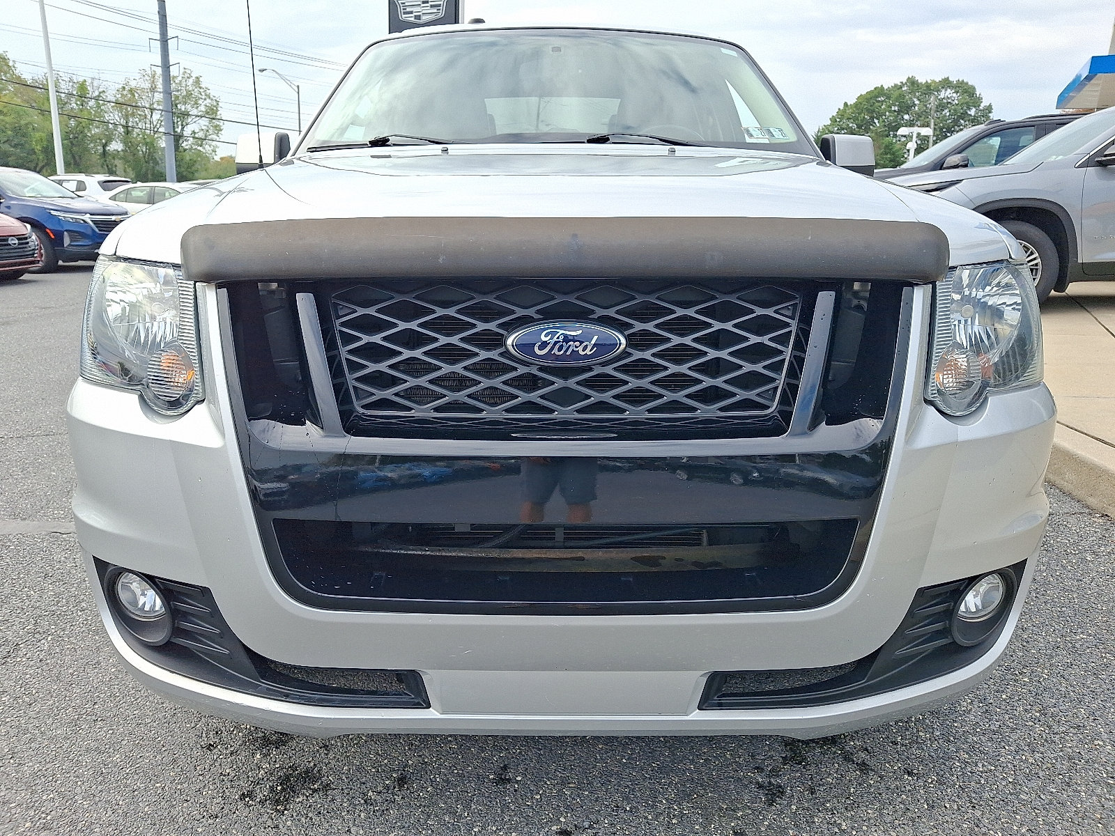 Used 2010 Ford Explorer Sport Trac Limited AWD/4WD image 2