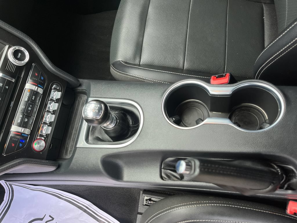 Used 2022 Ford Mustang GT Premium w/ Black Accent Package RWD image 14