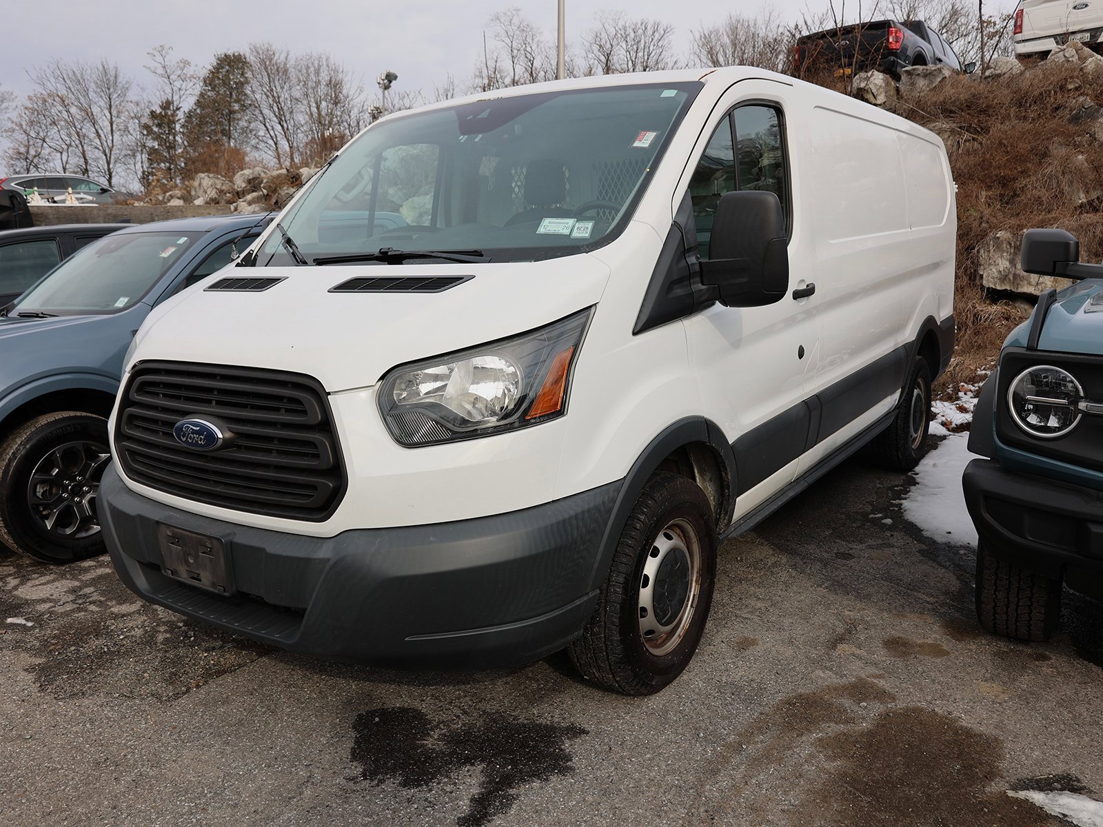 Used 2016 Ford Transit 250 130 Low Roof image 2