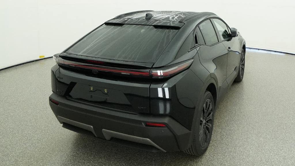 New 2026 Toyota C-HR AWD/4WD image 8