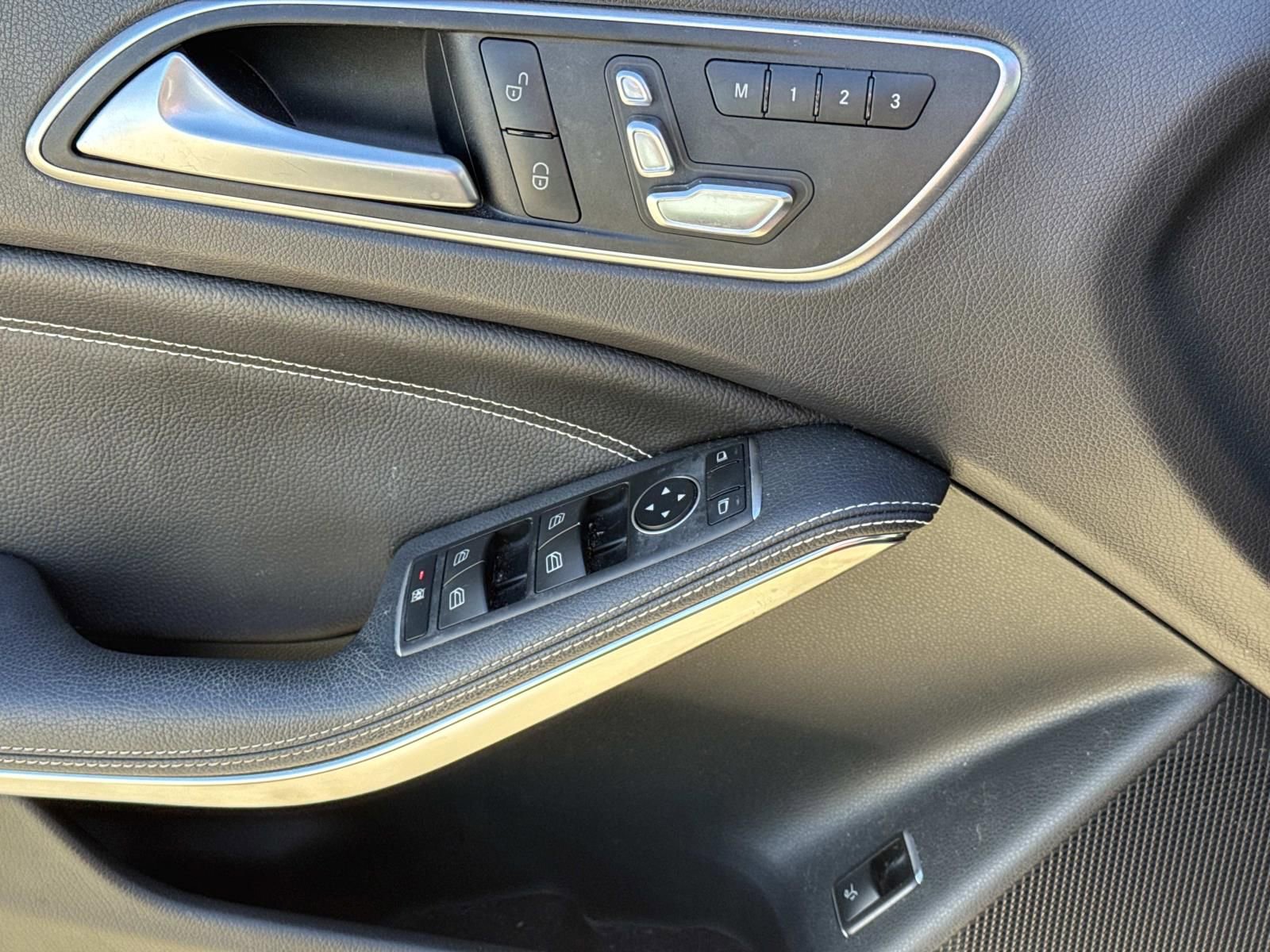 Used 2020 Mercedes-Benz GLA 250 4MATIC image 18