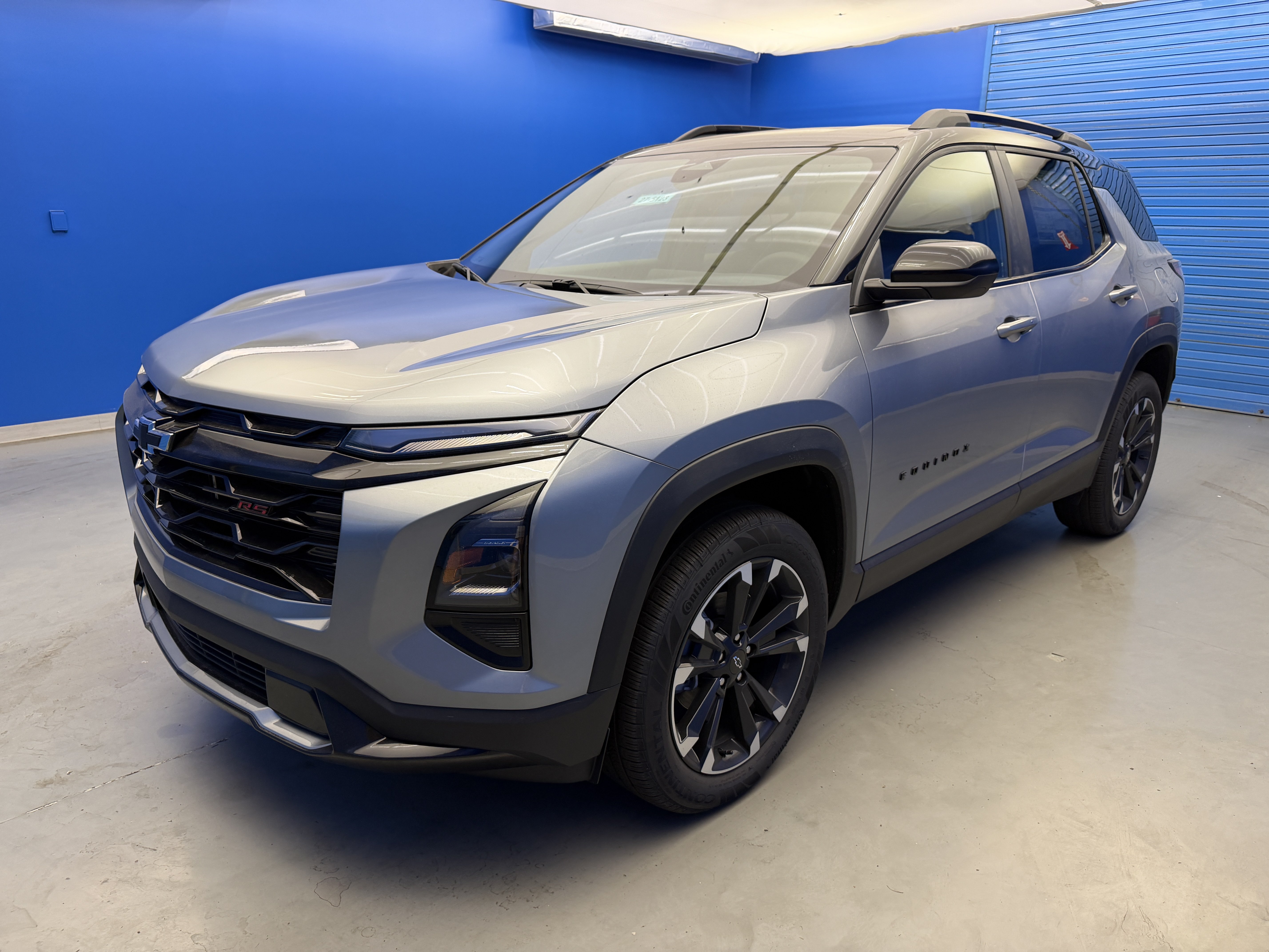 New 2027 Chevrolet Equinox RS w/ LPO, Floor Liner Package AWD/4WD image 4