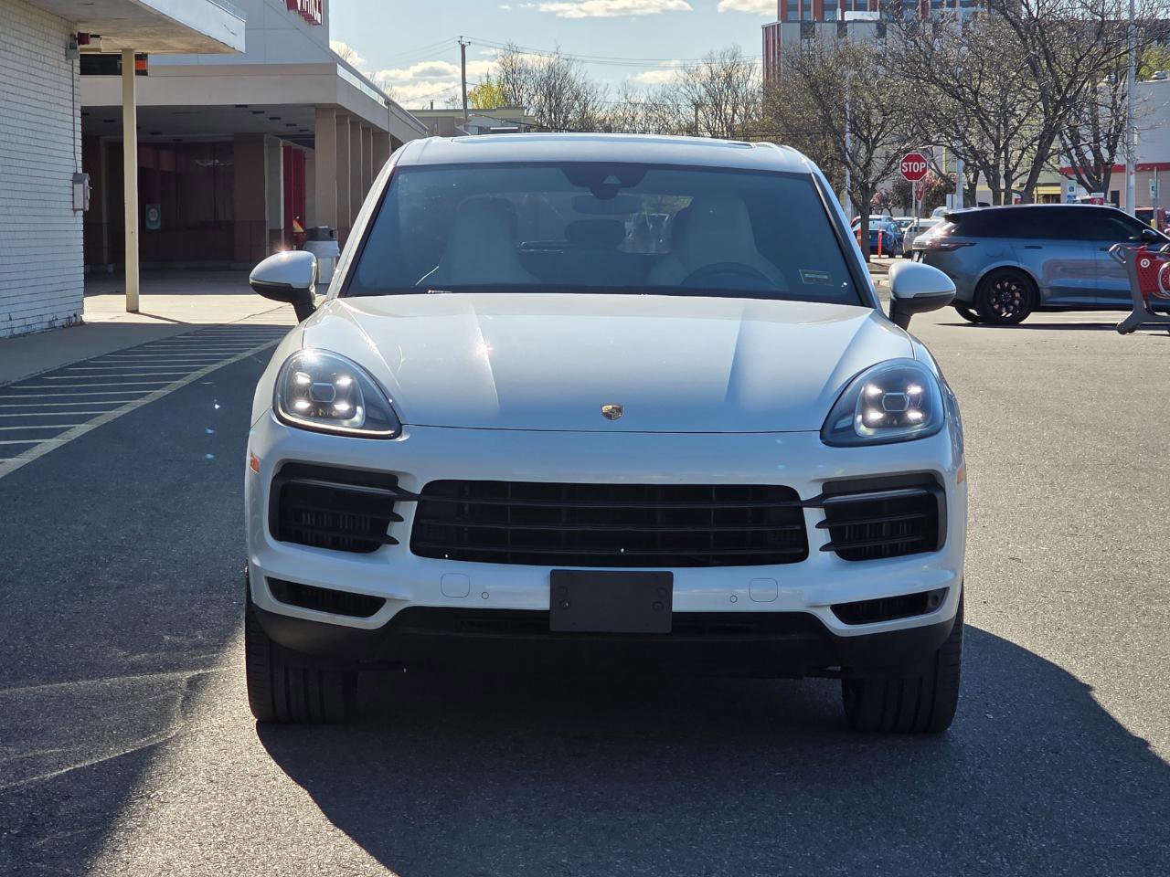 Used 2019 Porsche Cayenne AWD/4WD image 2