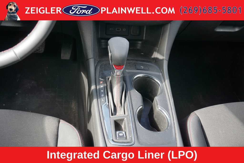 Used 2023 Chevrolet Equinox RS w/ LPO, Floor Liner Package FWD image 16