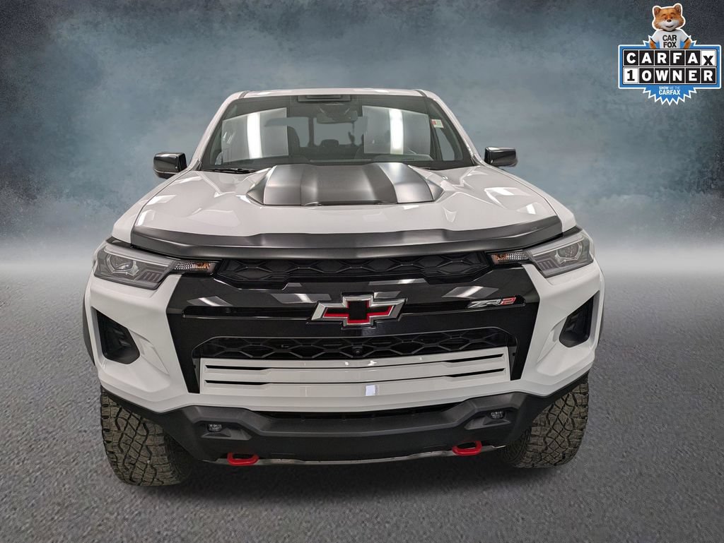 Used 2024 Chevrolet Colorado ZR2 w/ Technology Package AWD/4WD image 2