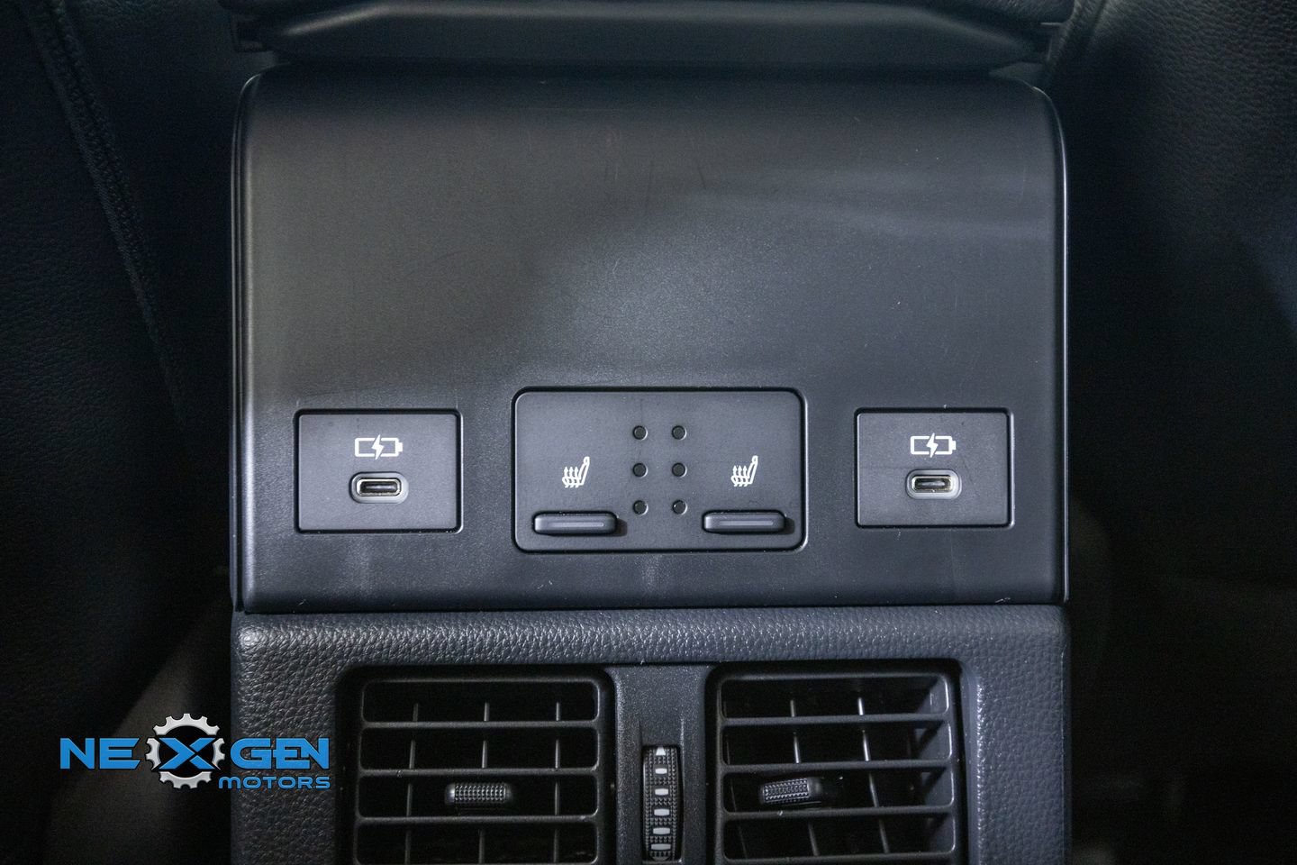 Used 2024 Subaru Solterra w/ Limited Package AWD/4WD image 30