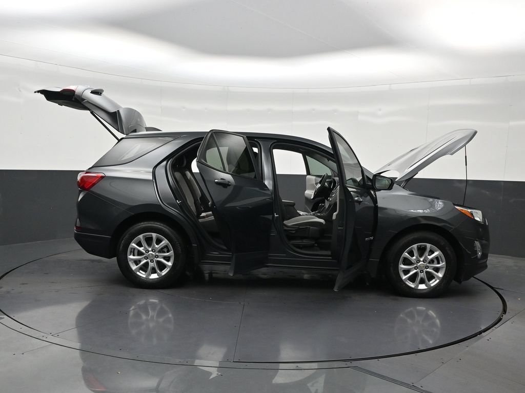Used 2020 Chevrolet Equinox LS FWD image 32