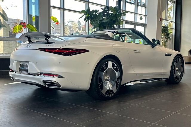 New 2026 Mercedes-Benz Maybach SL 680 image 4