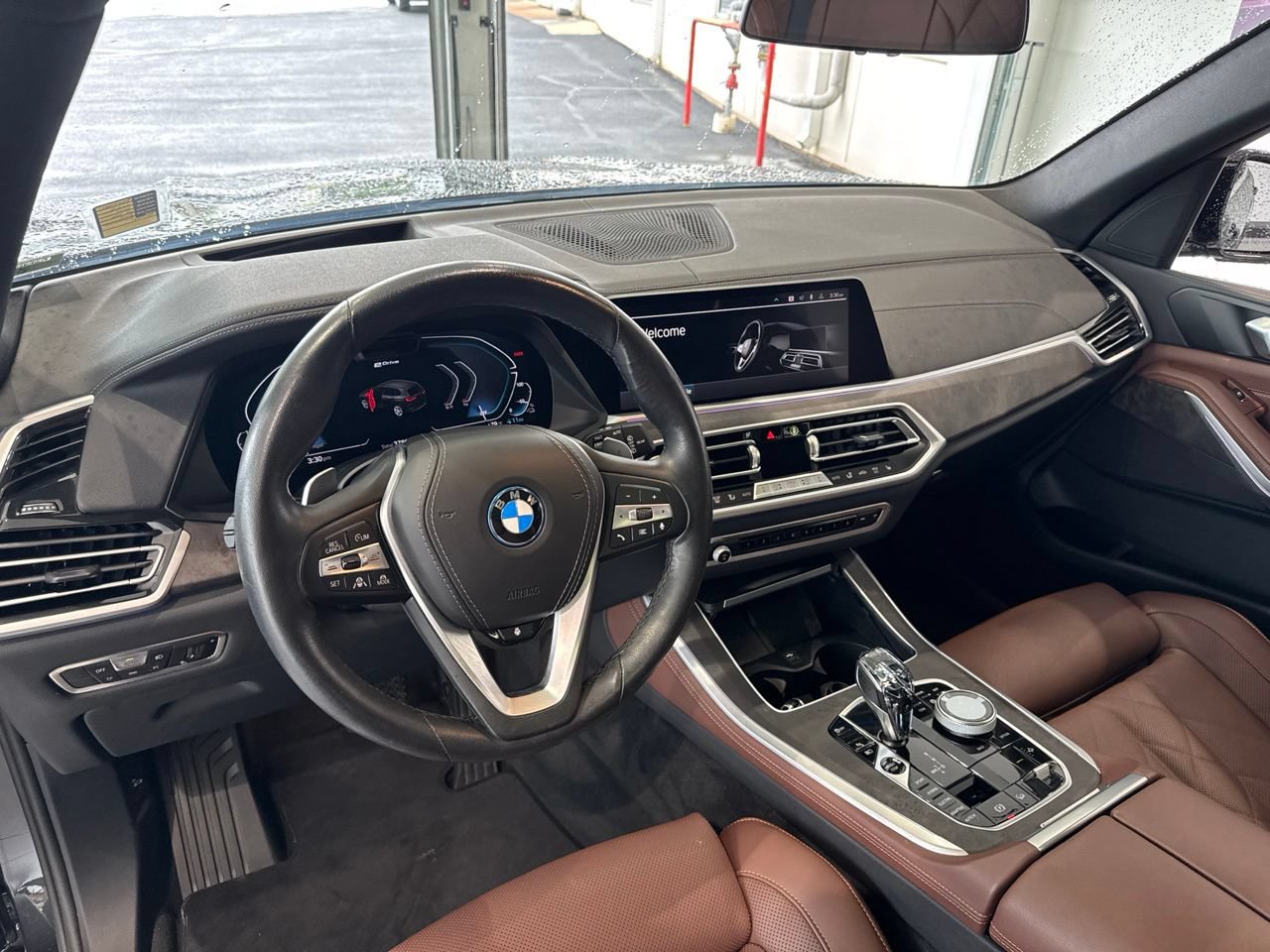 Used 2023 BMW X5 xDrive45e w/ Executive Package AWD/4WD image 17
