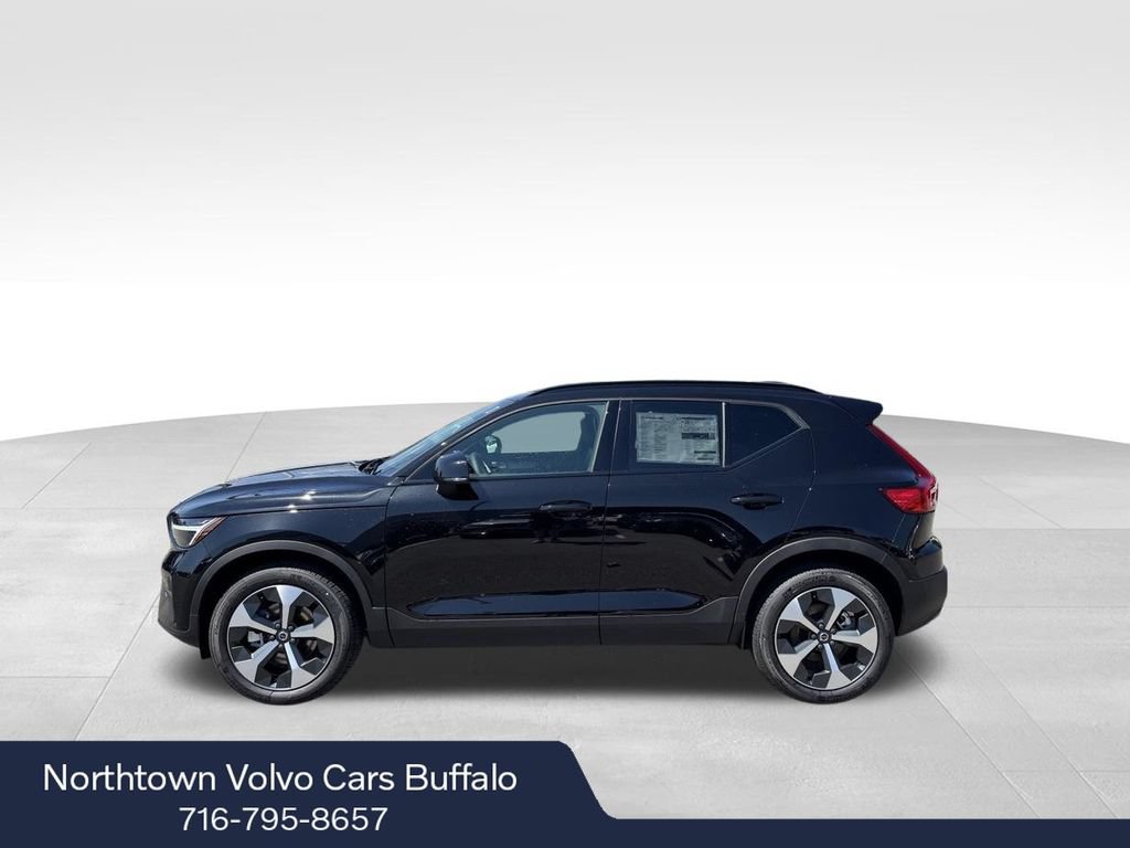 New 2026 Volvo XC40 B5 Core w/ Protection Package Premier AWD/4WD image 2