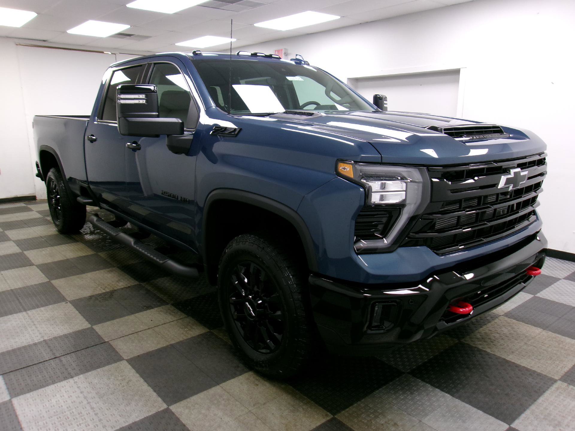 New 2026 Chevrolet Silverado 2500 LTZ w/ LTZ Plus Package AWD/4WD image 15