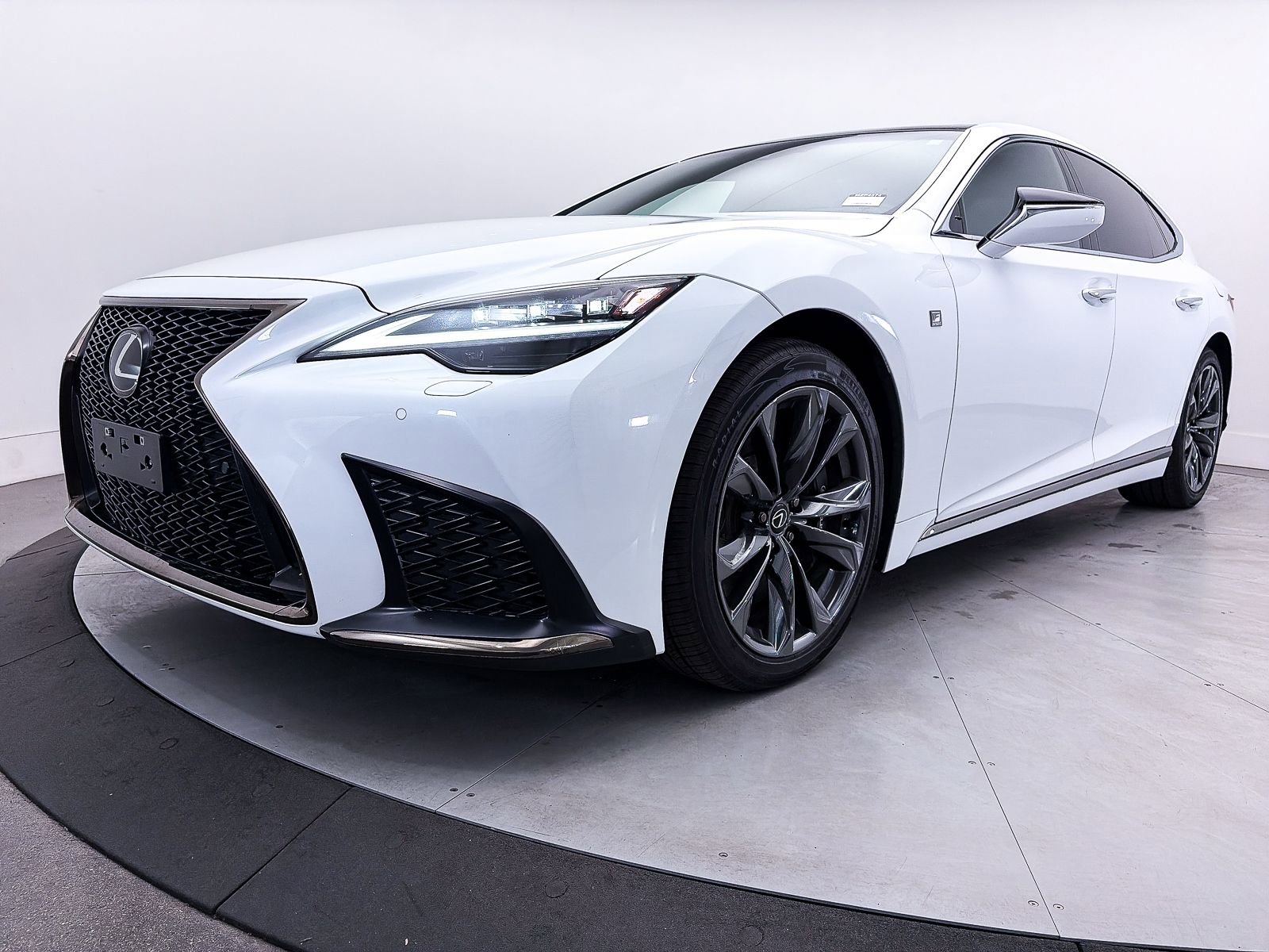 Used 2023 Lexus LS 500 F Sport w/ Cold Weather Package (CK) image 15