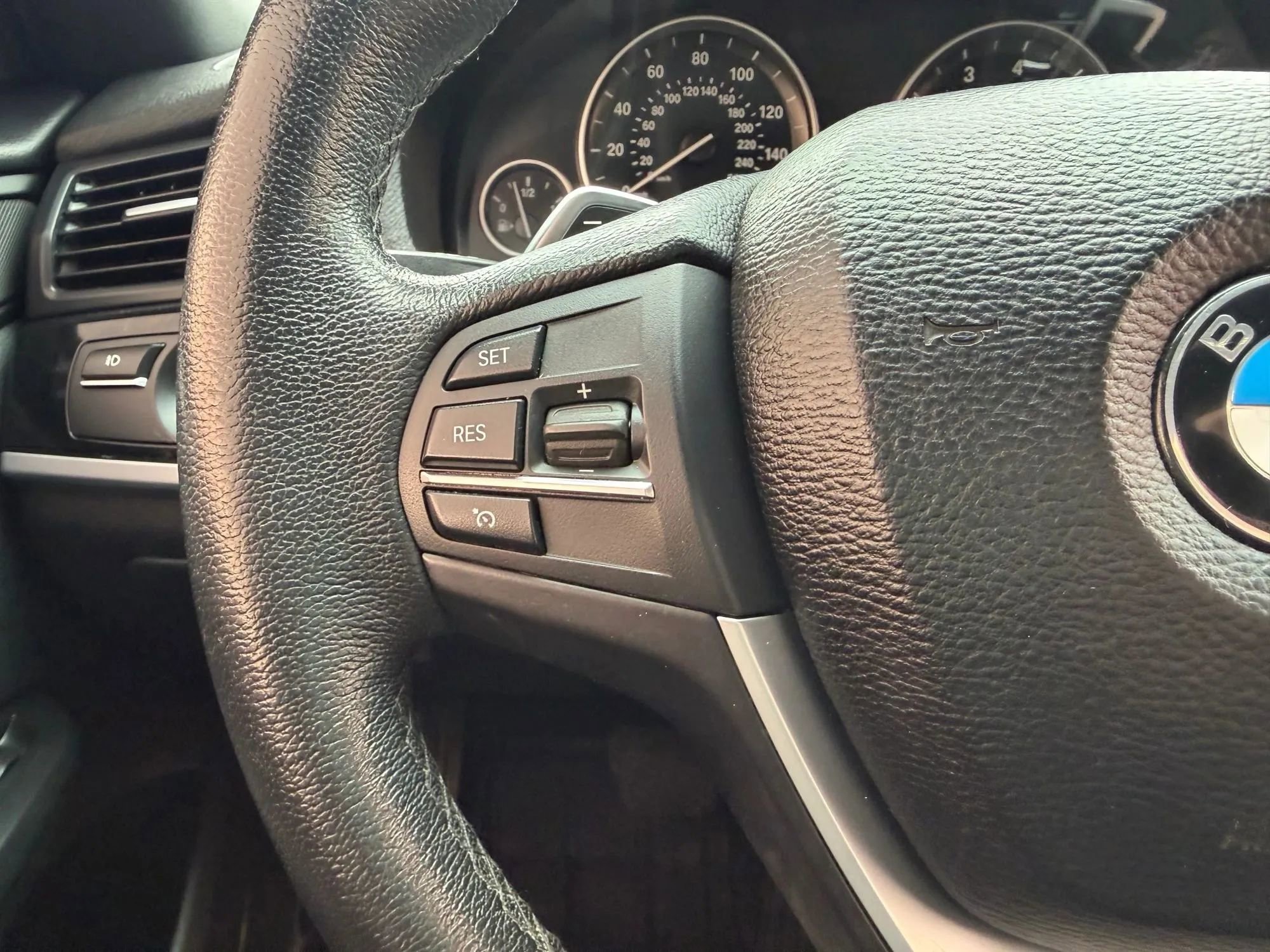 Used 2018 BMW X4 xDrive28i image 21