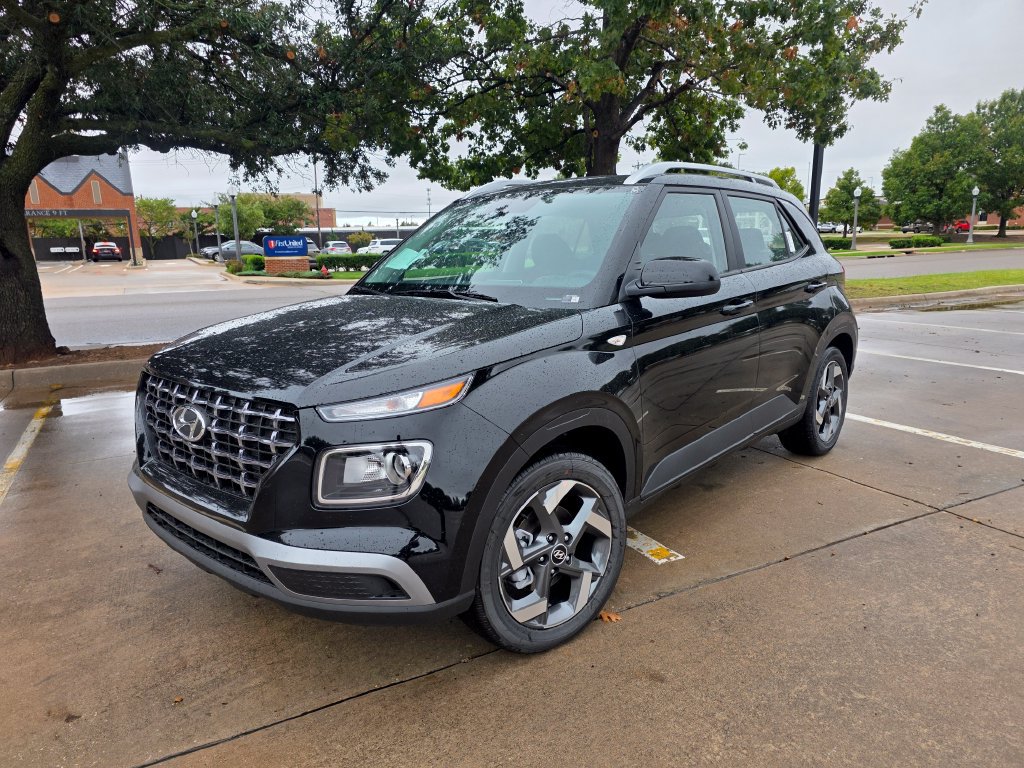 New 2026 Hyundai Venue SEL FWD image 10