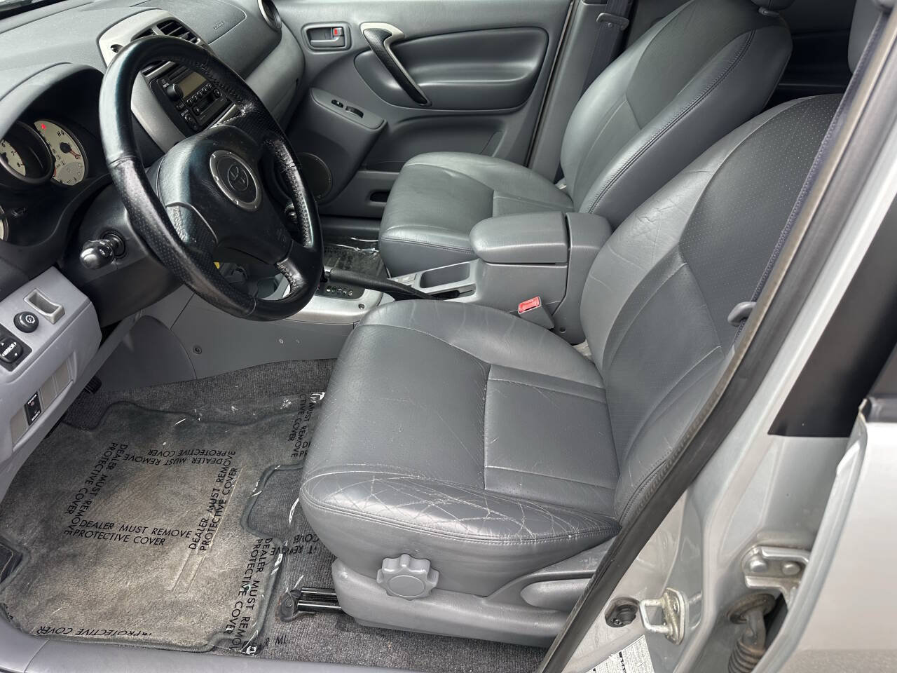 Used 2001 Toyota RAV4 4WD image 3