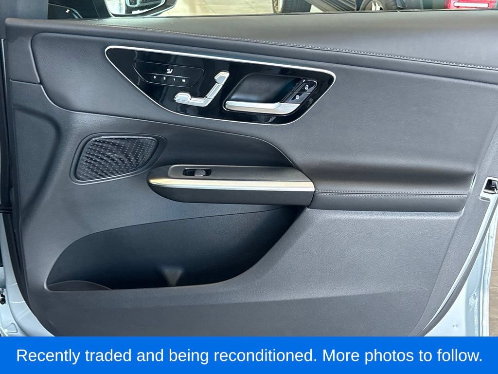 Used 2025 Mercedes-Benz GLC 300 4MATIC image 37