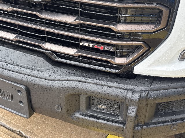 New 2026 GMC Sierra 1500 AT4X w/ LPO, Black Badging Package AWD/4WD image 11
