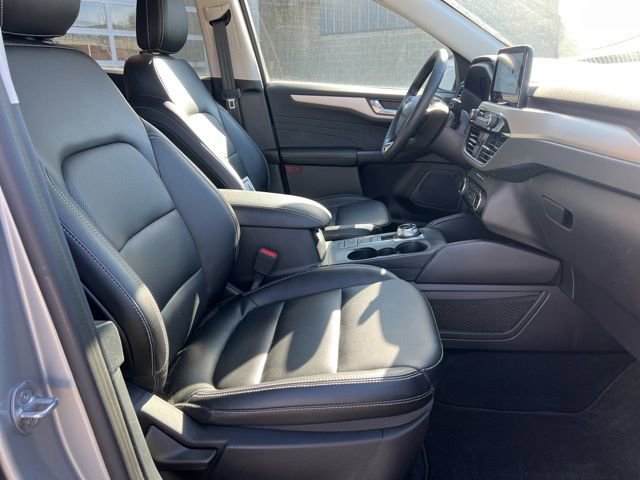 Used 2022 Ford Escape SEL AWD/4WD image 11