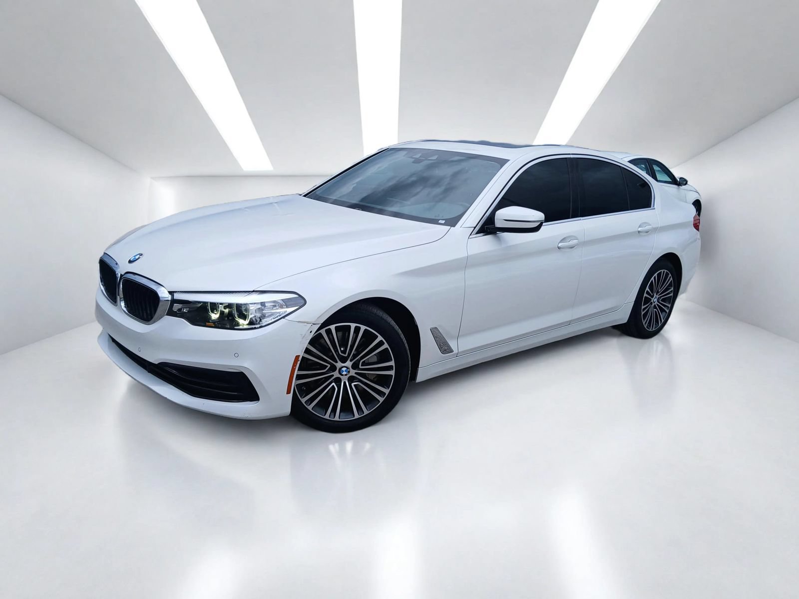 Used 2019 BMW 530i RWD image 2
