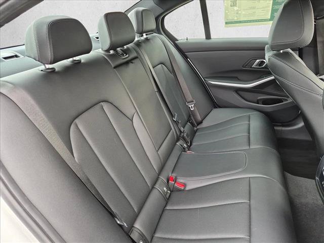 Used 2025 BMW 330i Sedan w/ M Sport Package RWD image 20