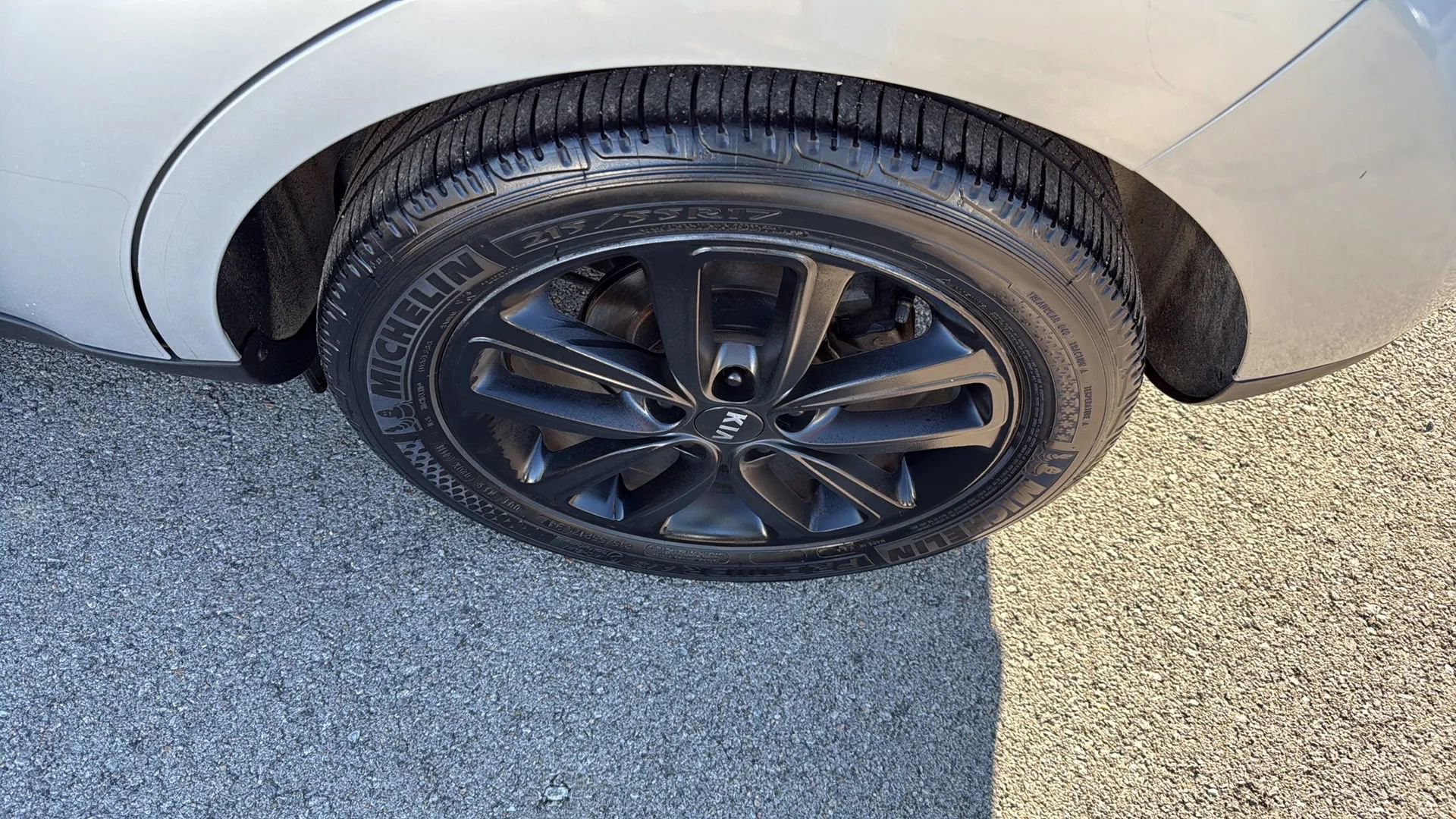 Used 2019 Kia Soul + w/ Primo Package FWD image 31
