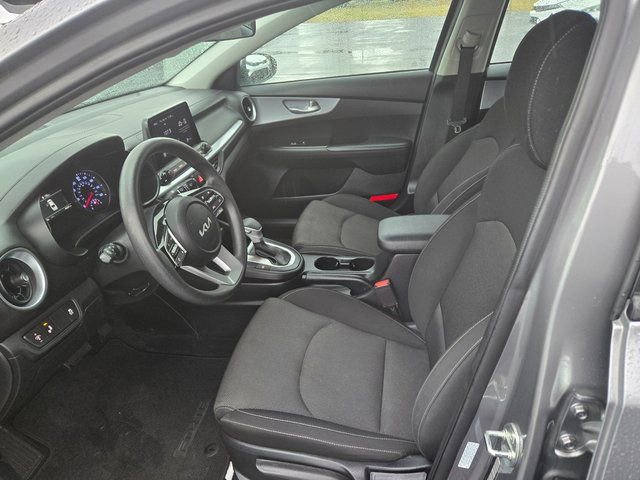 Used 2024 Kia Forte LXS w/ LXS Technology Package image 6