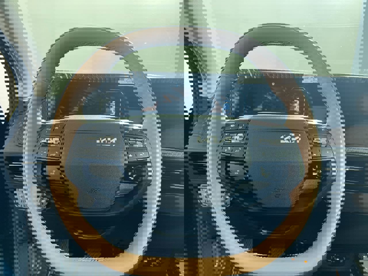 New 2025 Kia EV6 Wind image 17