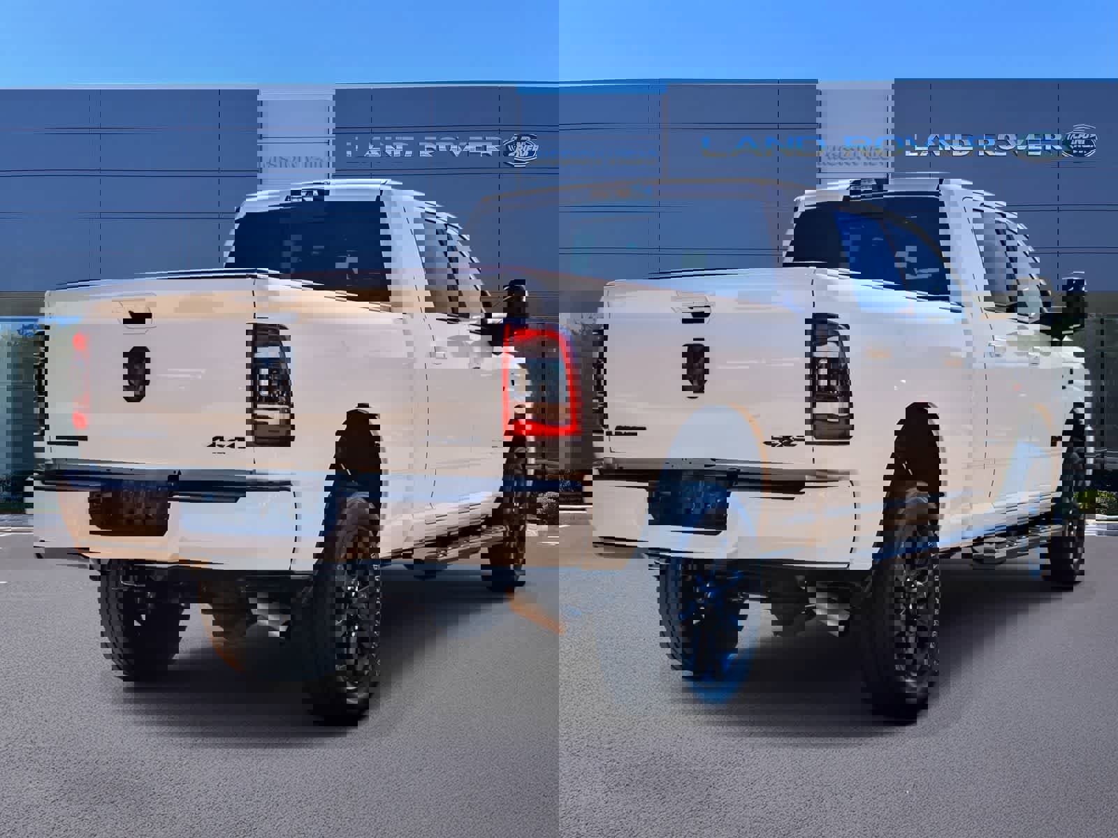 Used 2024 RAM 2500 Laramie w/ Night Edition image 4