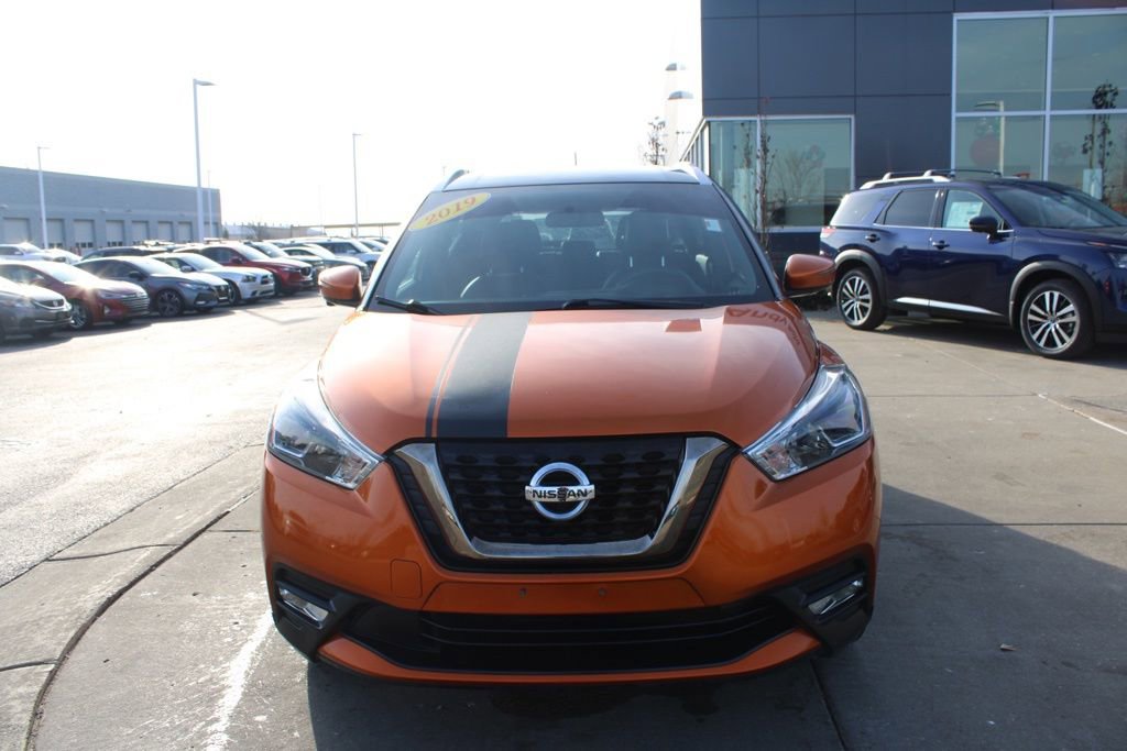 Used 2019 Nissan Kicks SR w/ SR Premium Package image 2