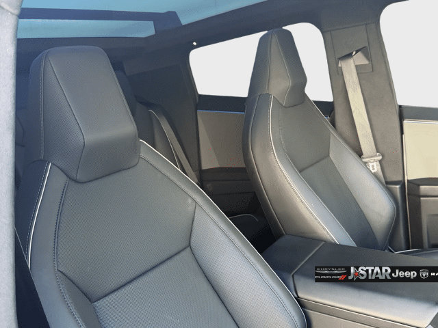 Used 2024 Tesla Cybertruck AWD Crew Cab image 14