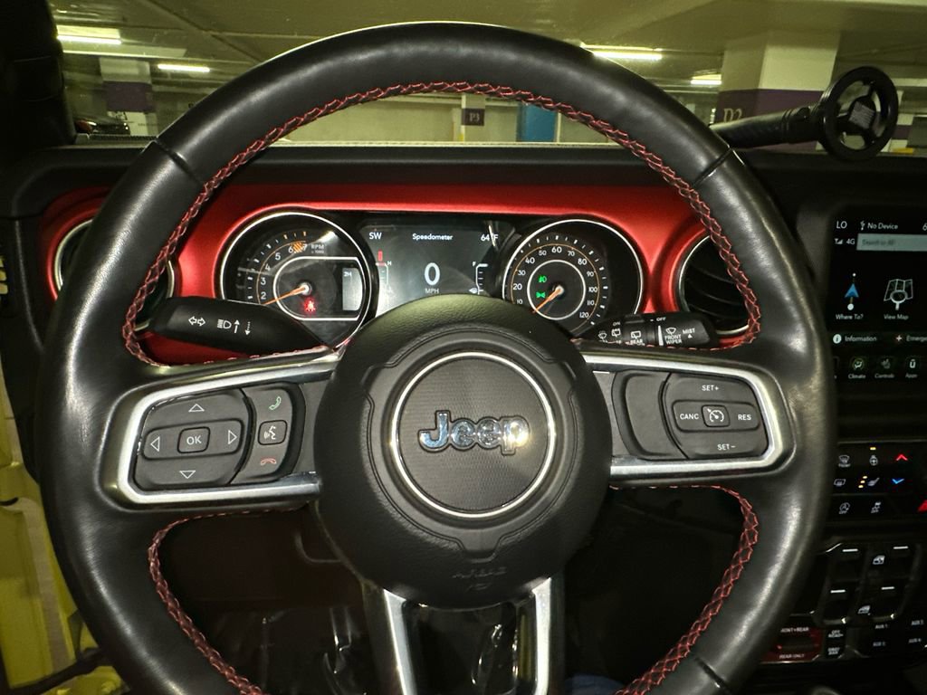 Used 2023 Jeep Wrangler Unlimited Rubicon w/ Cold Weather Group AWD/4WD image 23