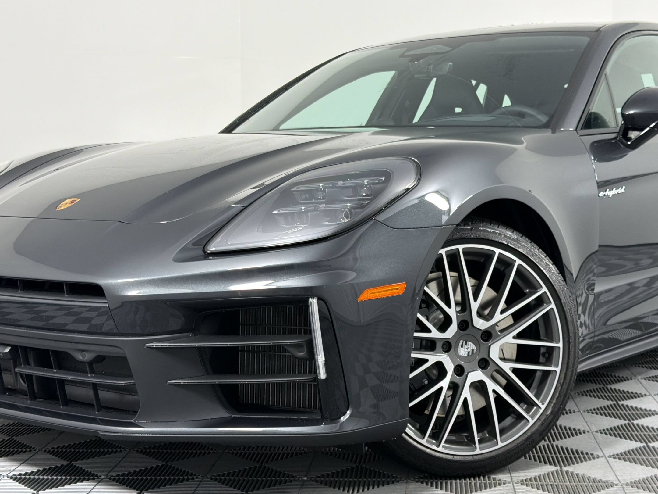 New 2026 Porsche Panamera 4 AWD/4WD image 6