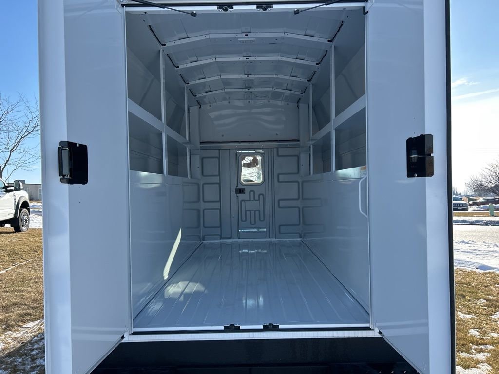 New 2026 Ford E-350 and Econoline 350 Super Duty w/ Power Equipment Group image 24