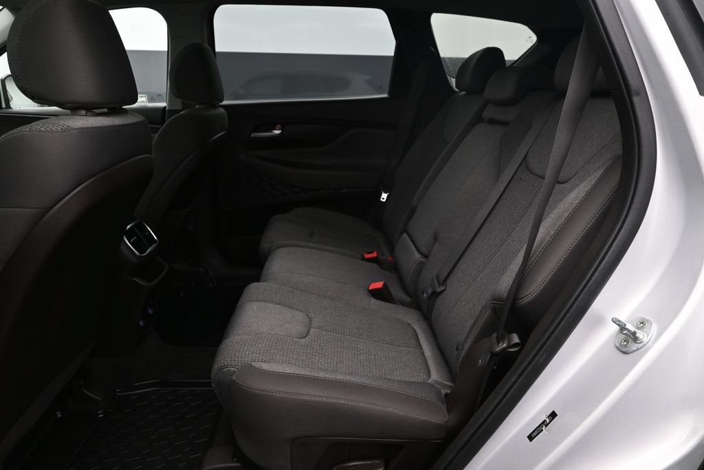 Used 2020 Hyundai Santa Fe SE FWD image 12