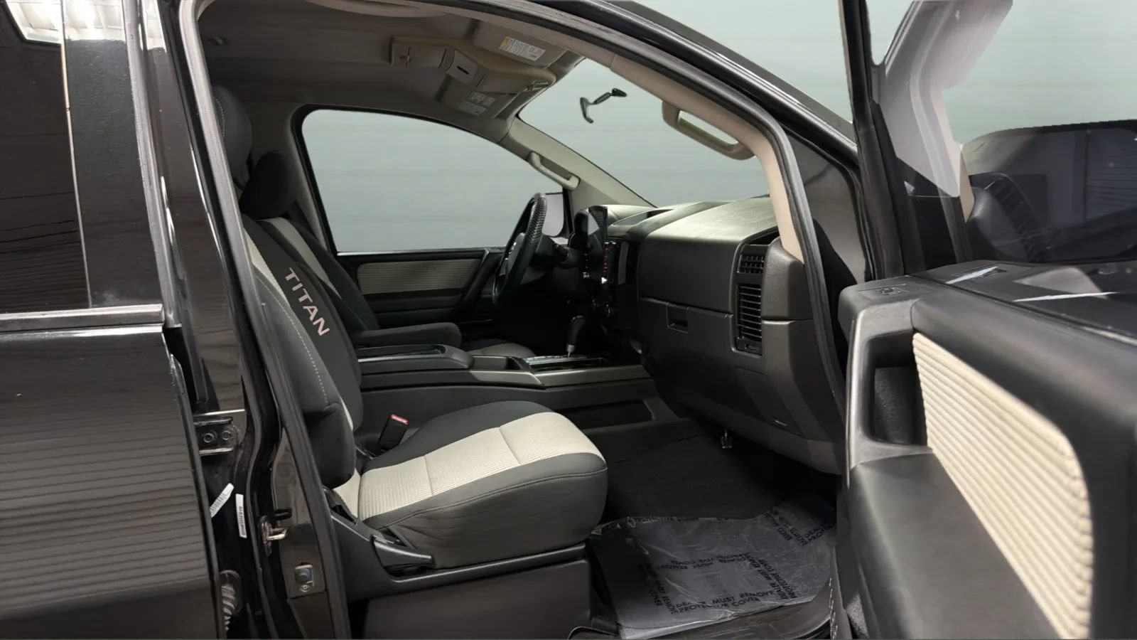 Used 2012 Nissan Titan SV w/ Sport Appearance Pkg AWD/4WD image 18