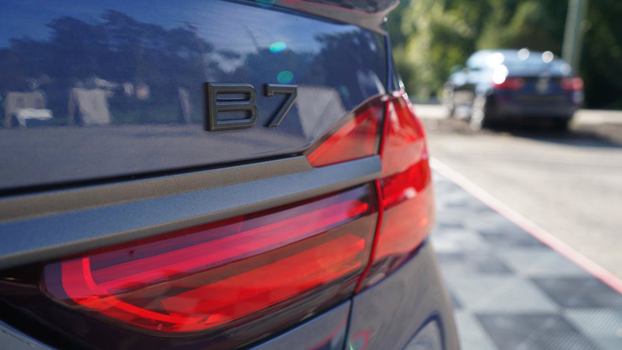 Used 2018 BMW ALPINA B7 xDrive AWD/4WD image 28