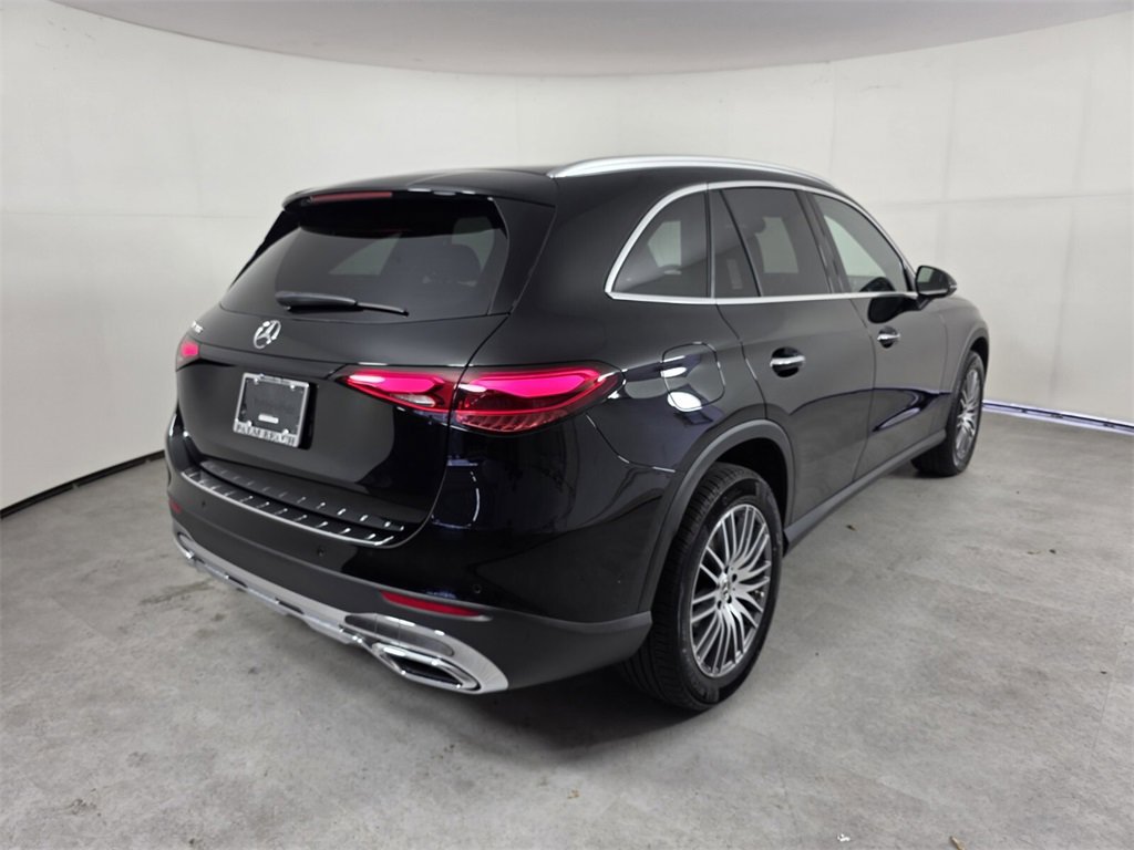 Certified 2025 Mercedes-Benz GLC 300 GLC 300 image 4