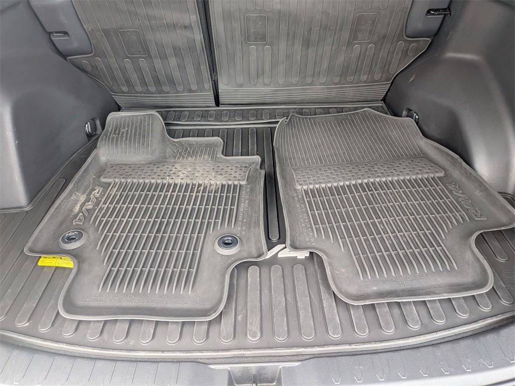 Used 2025 Toyota RAV4 LE image 30