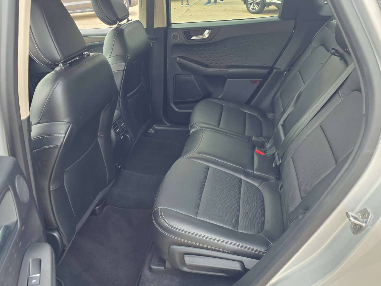 Used 2020 Ford Escape Titanium w/ Titanium Premium Package 2.0 image 11