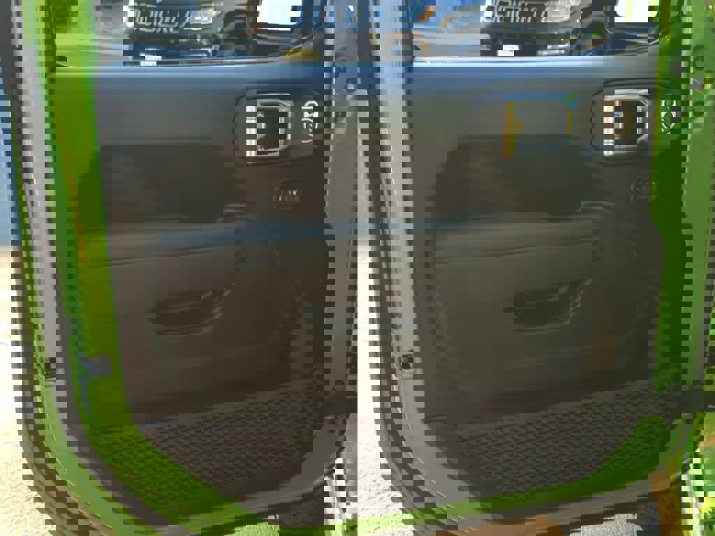 New 2026 Jeep Wrangler Unlimited Rubicon w/ Safety Group image 13