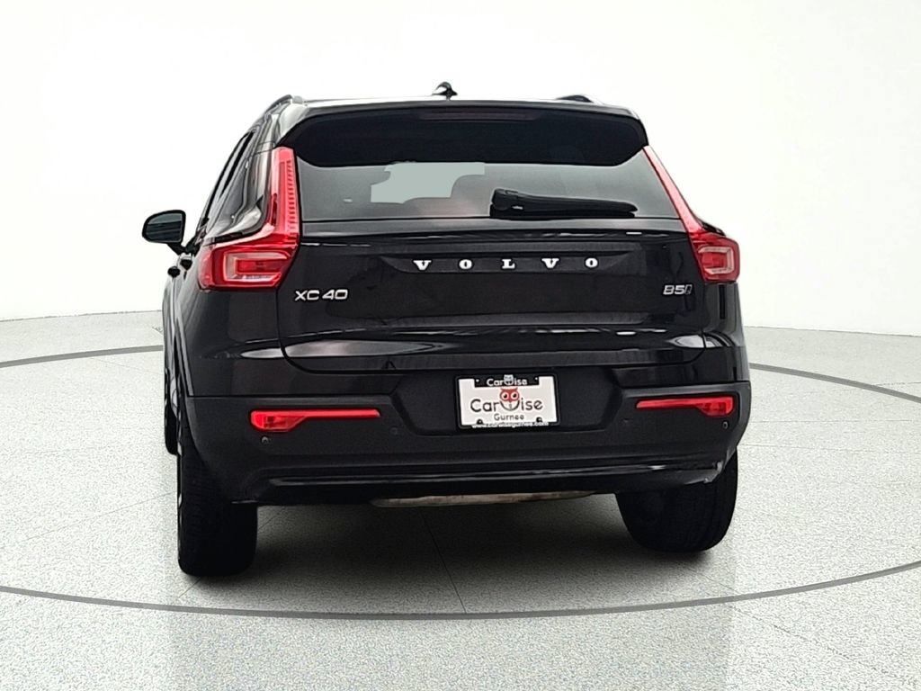 Used 2023 Volvo XC40 B5 Plus AWD/4WD image 6