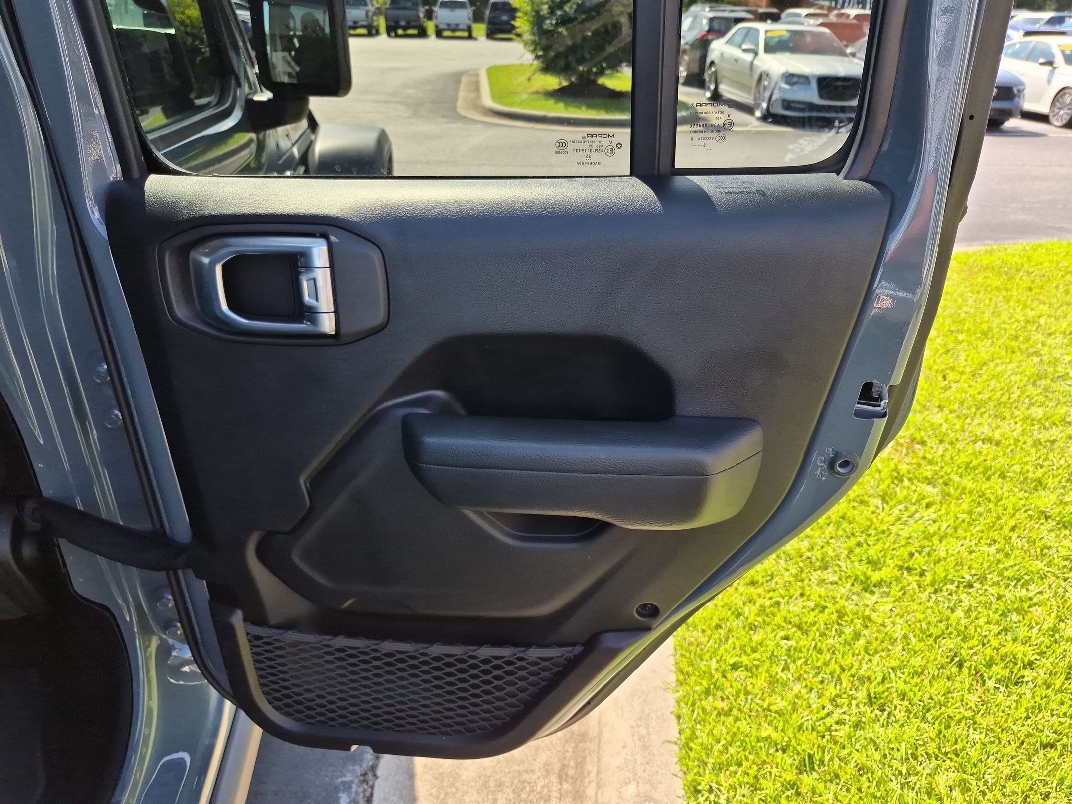Used 2026 Jeep Gladiator Rubicon AWD/4WD image 18