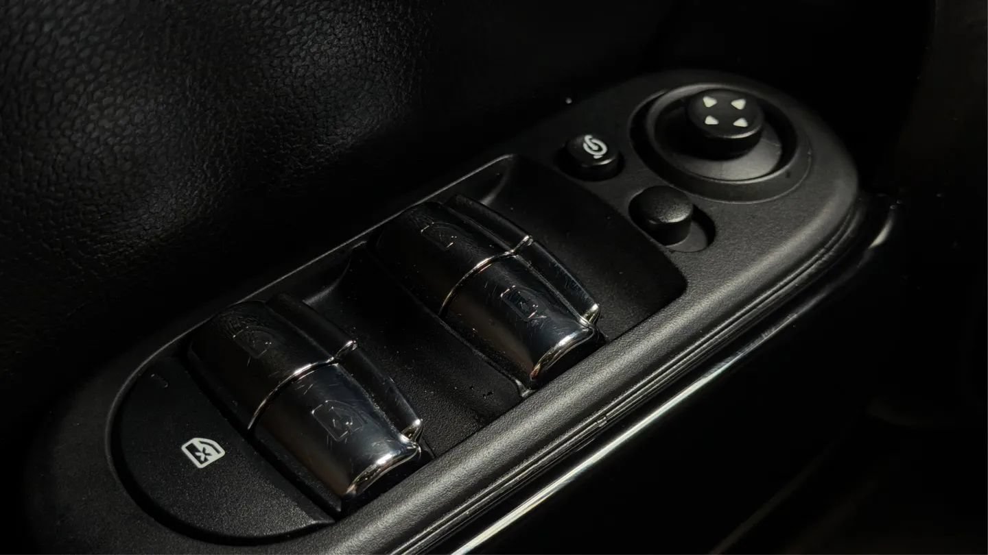Used 2021 MINI Cooper S w/ Premium Package FWD image 42