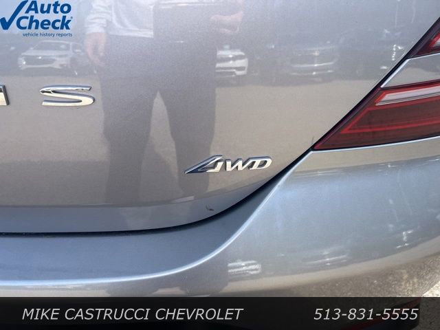 Used 2025 Genesis G70 2.5T image 5