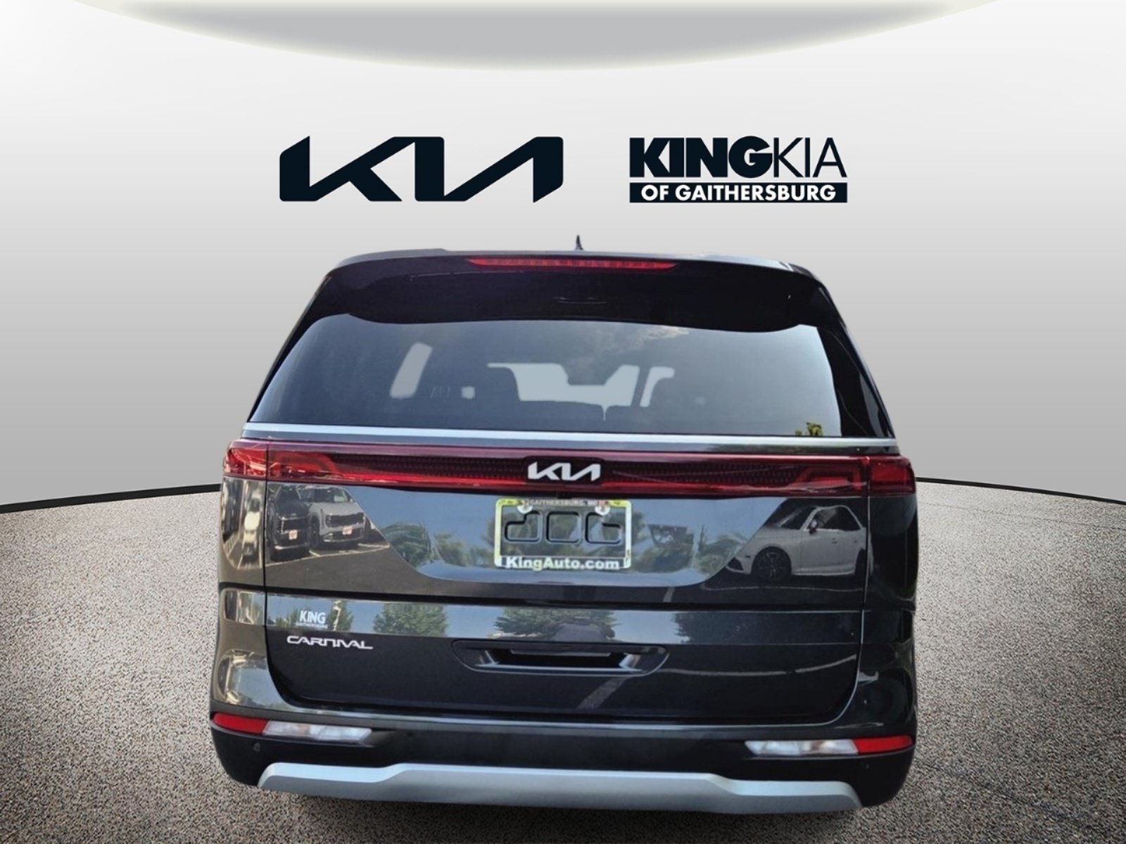Certified 2024 Kia Carnival EX FWD image 4