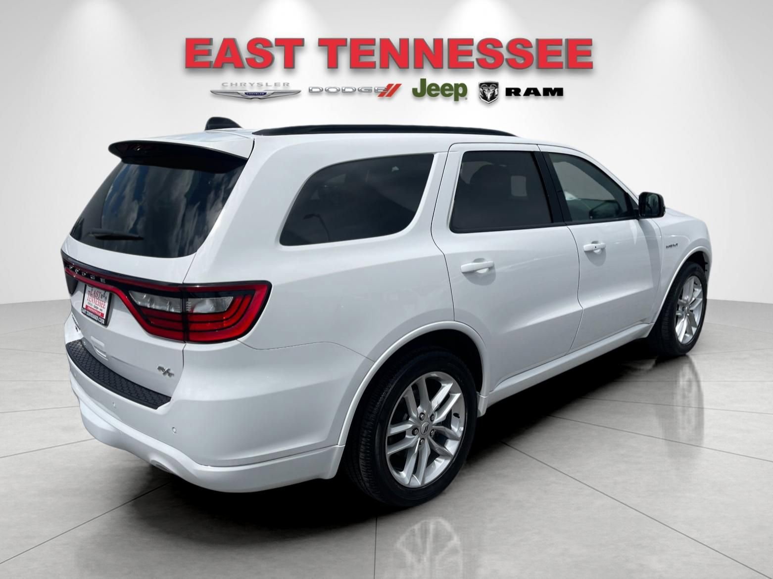 Used 2025 Dodge Durango R/T AWD/4WD image 3