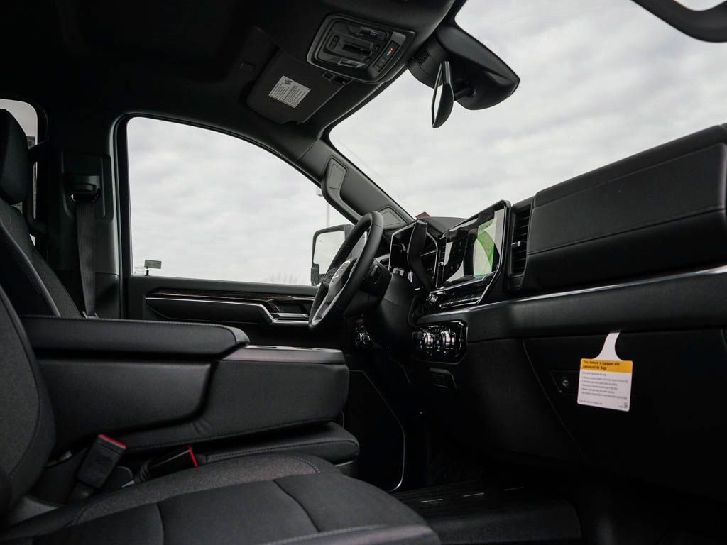 New 2026 GMC Sierra 3500 SLE image 9